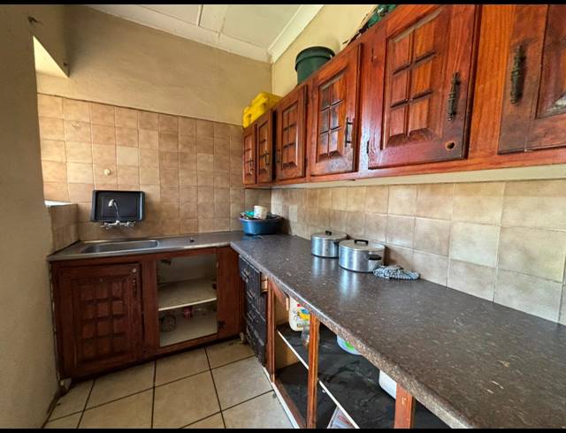 4 BEDROOM HOUSE FOR SALE IN VANDERBIJLPARK CE 2